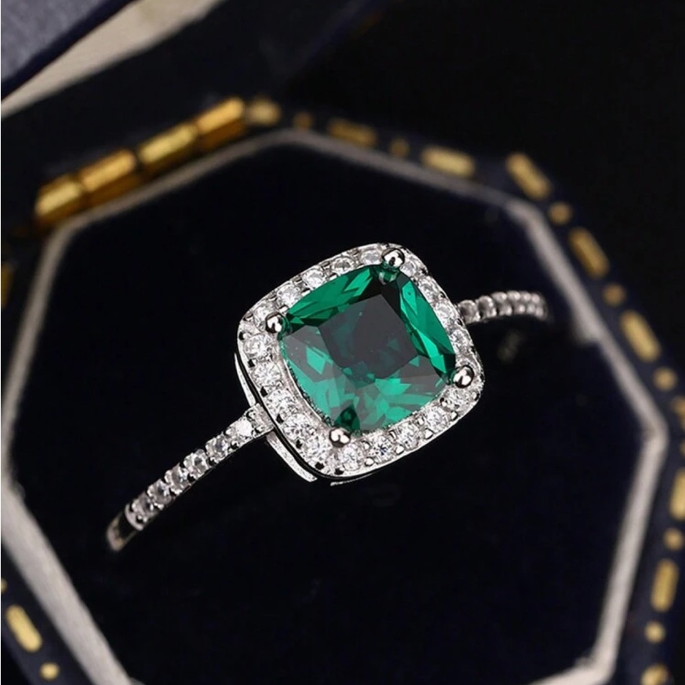 Princess Cut CZ Emerald Diamond Ring Size 6 Cubic Zirconia S925 Sterling Silver